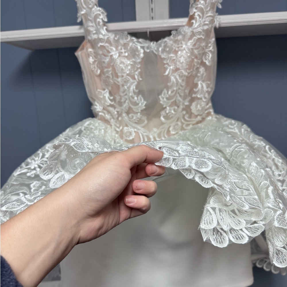Bridal reception Lace BLHDN Dress size 12 - Picture 6 of 7